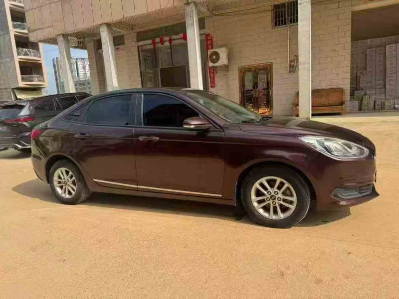 梧州19年福特福睿斯2