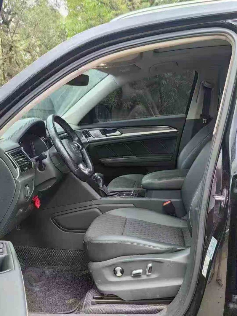 汕头21年大众途昂6