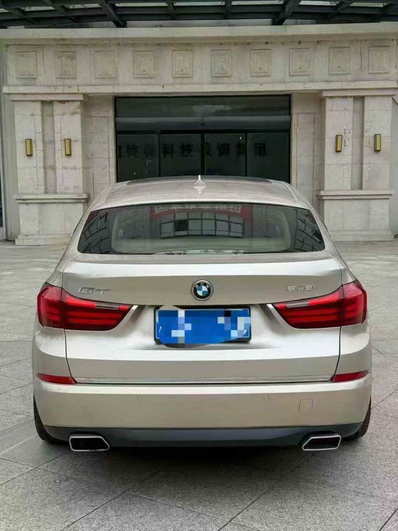 景德镇14年宝马5系9