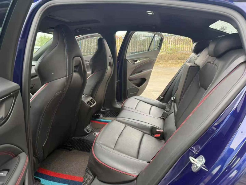 徐州20年别克君威7