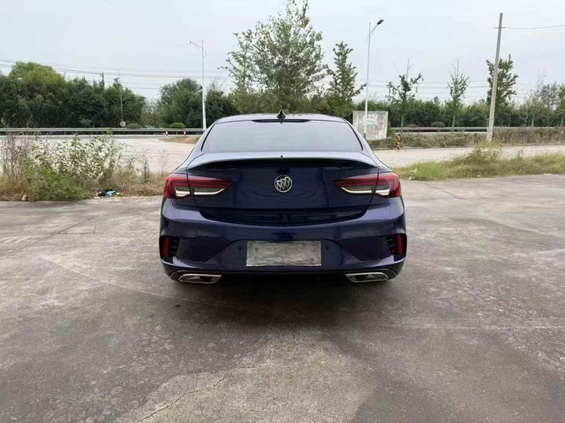 徐州20年别克君威9