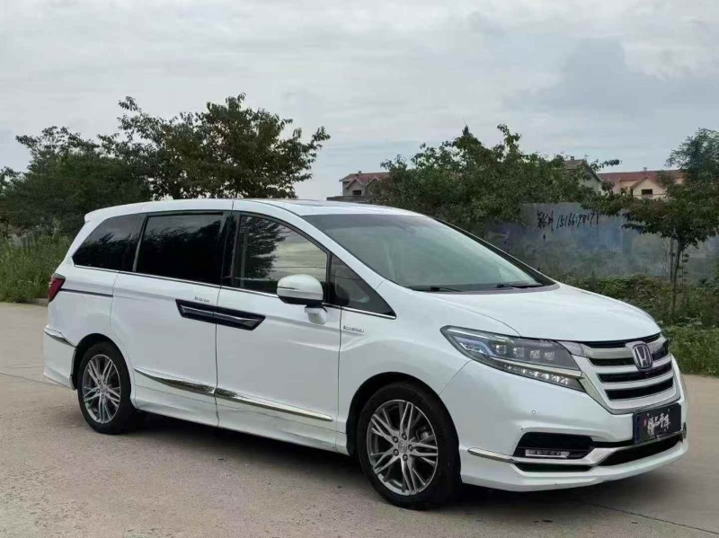 青岛21年本田艾力绅3