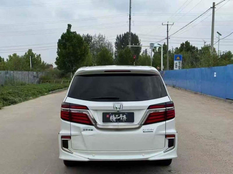 青岛21年本田艾力绅8