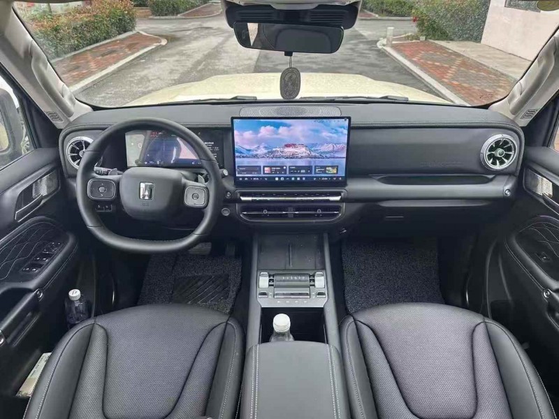 淄博25年长城汽车坦克5