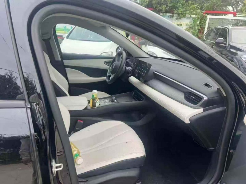 烟台25年比亚迪海豹4