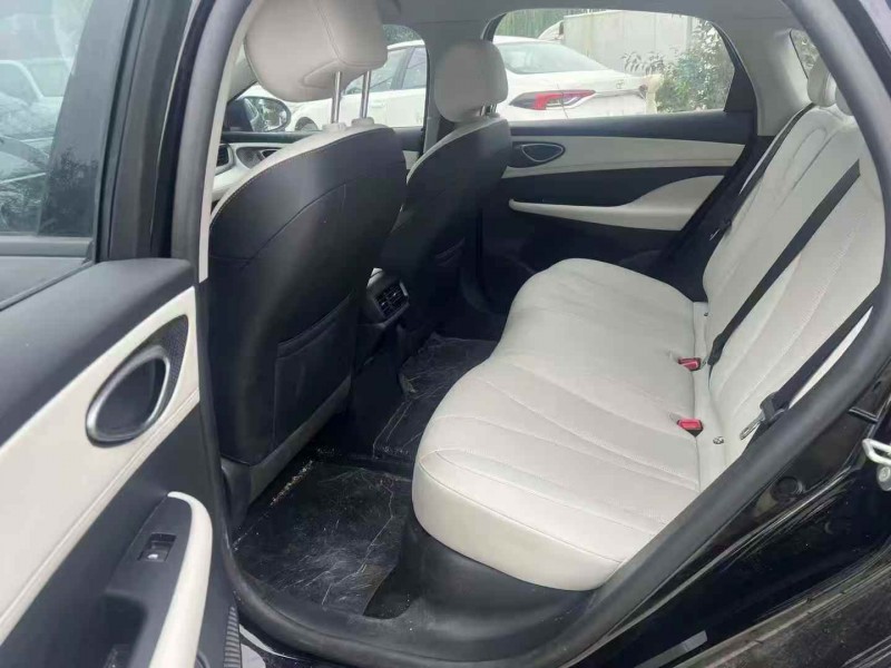 烟台25年比亚迪海豹5