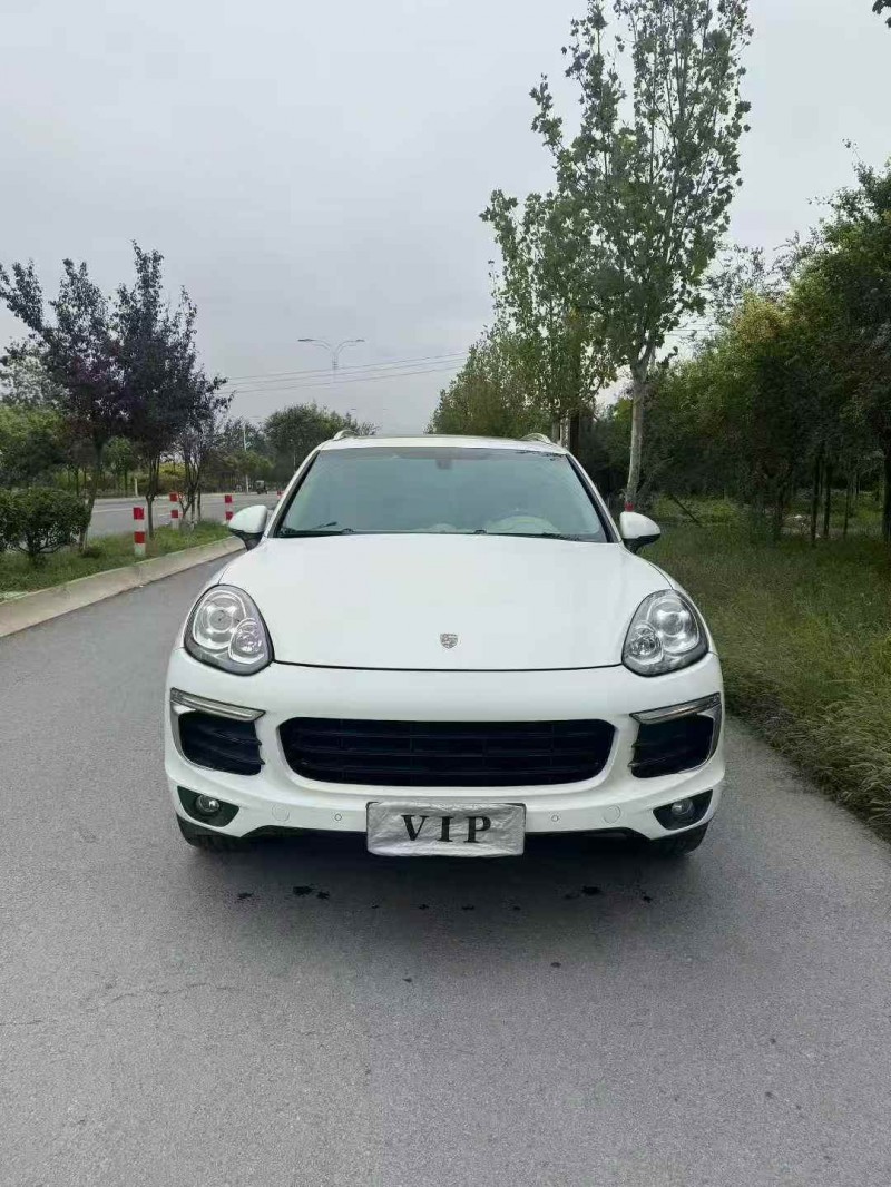 邯郸15年保时捷卡宴1