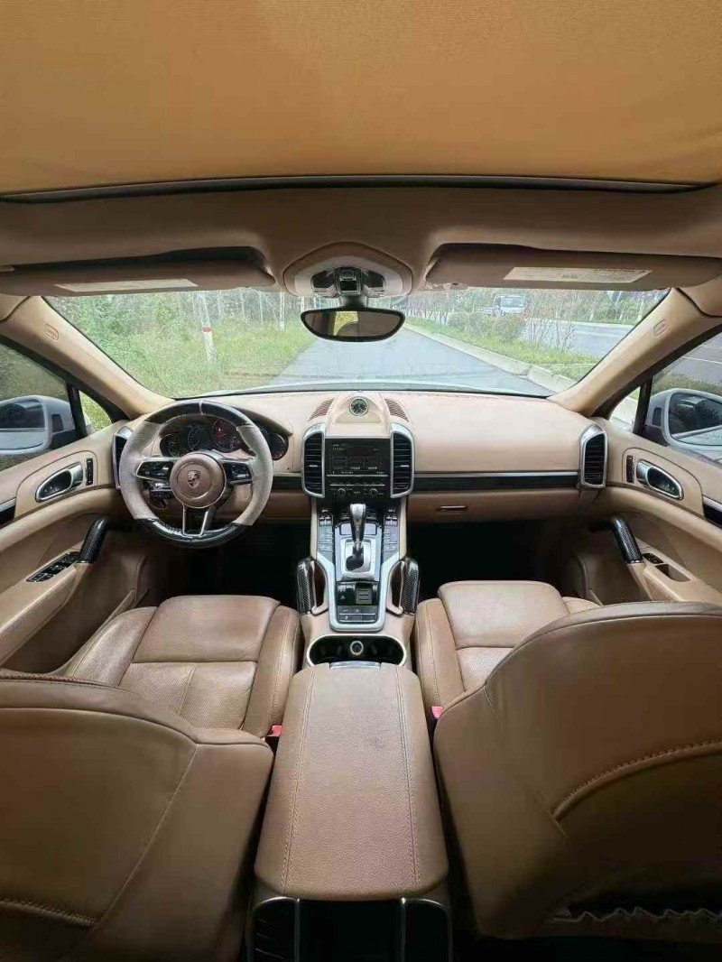 邯郸15年保时捷卡宴5