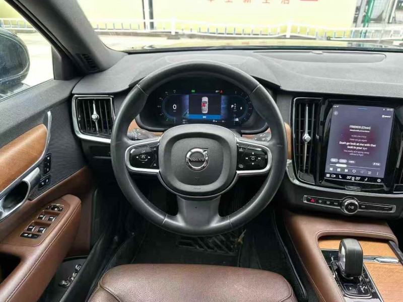 湖州22年沃尔沃S907