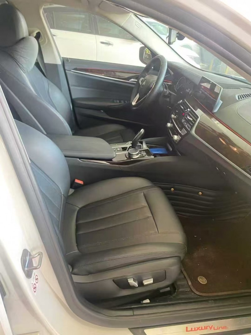 广州18年宝马5系5