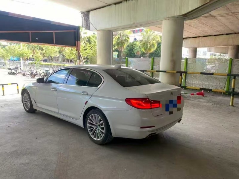 广州18年宝马5系8