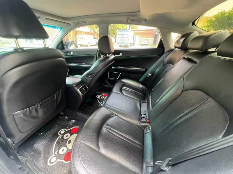 东莞19年起亚K58