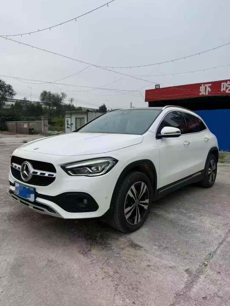 苏州22年奔驰GLA2