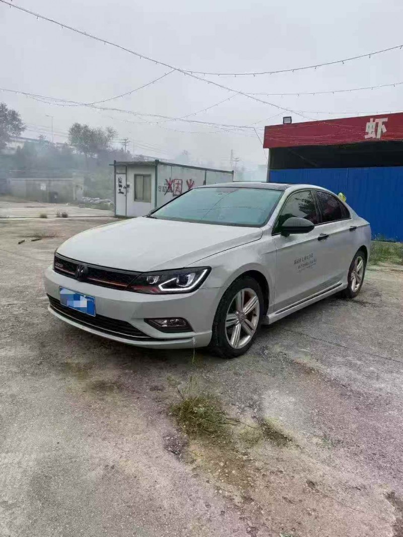 镇江16年大众凌渡3