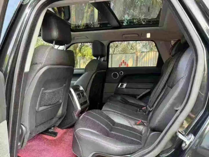 重庆17年路虎揽胜运动4