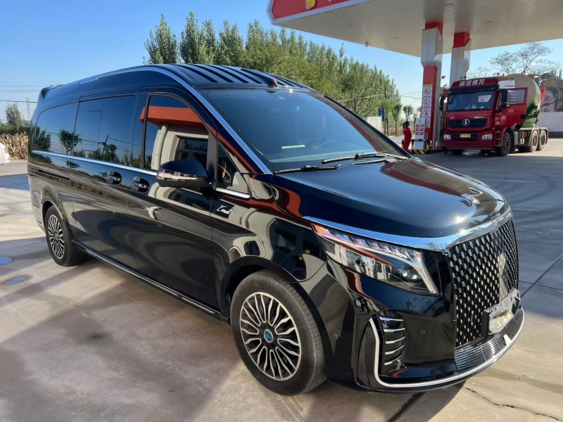 唐山24年奔驰圣母峰2