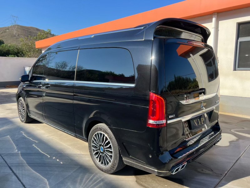 唐山24年奔驰圣母峰7