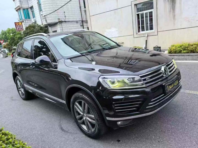 嘉兴16年大众途锐3