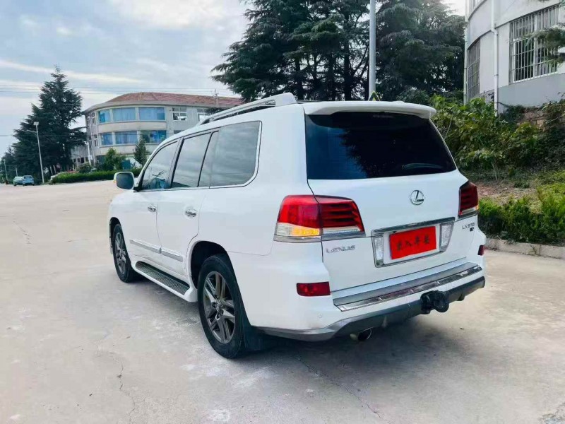 烟台15年雷克萨斯LX8