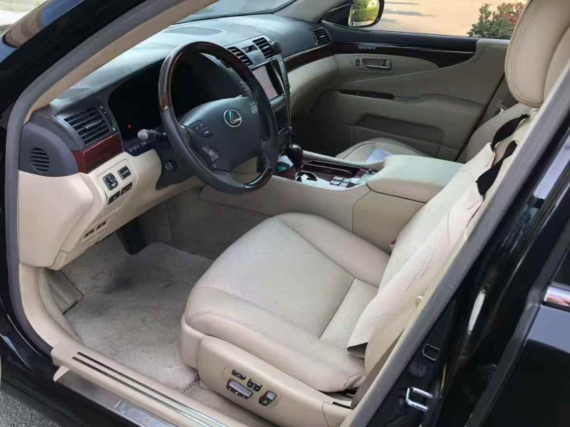 泰安09年雷克萨斯LS6