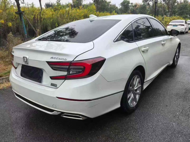 十堰23年本田雅阁8