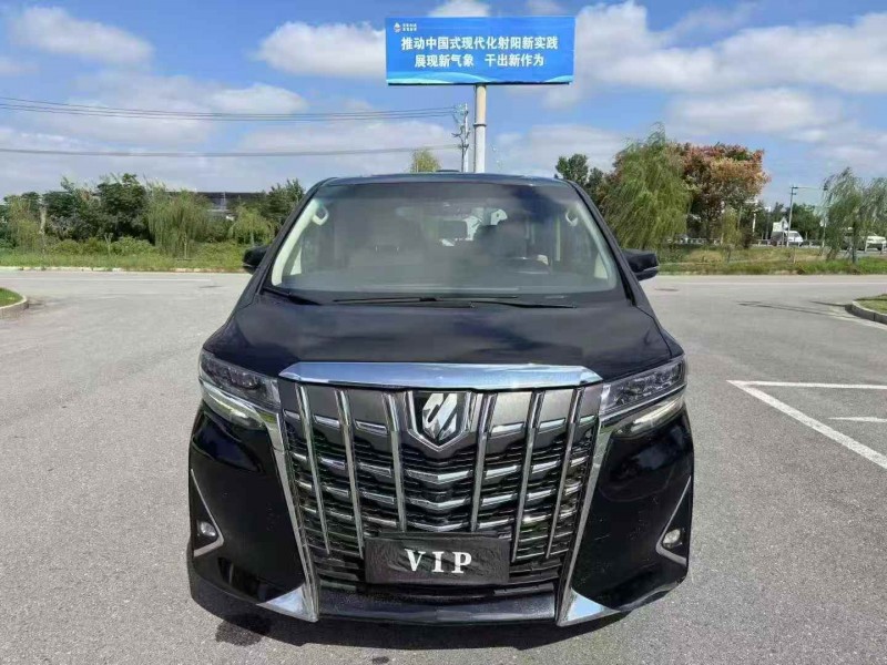 连云港17年丰田埃尔法1