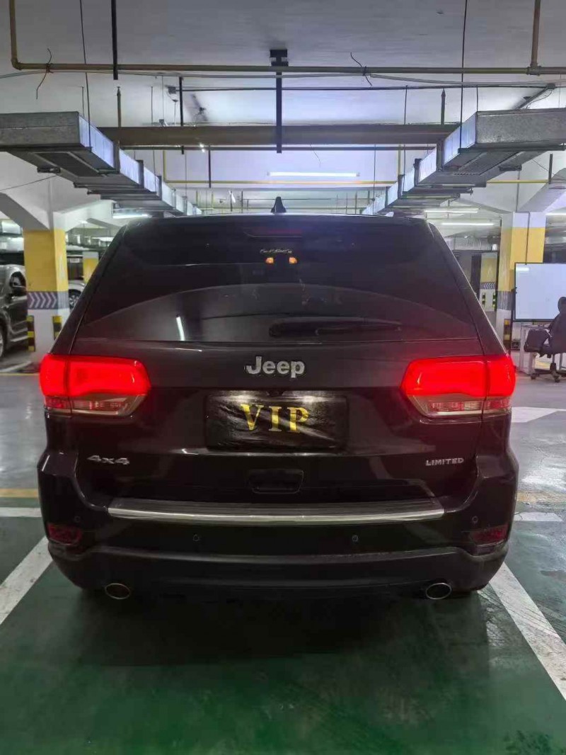 十堰16年Jeep大切诺基9