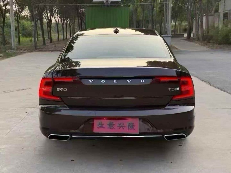 新乡20年沃尔沃S908
