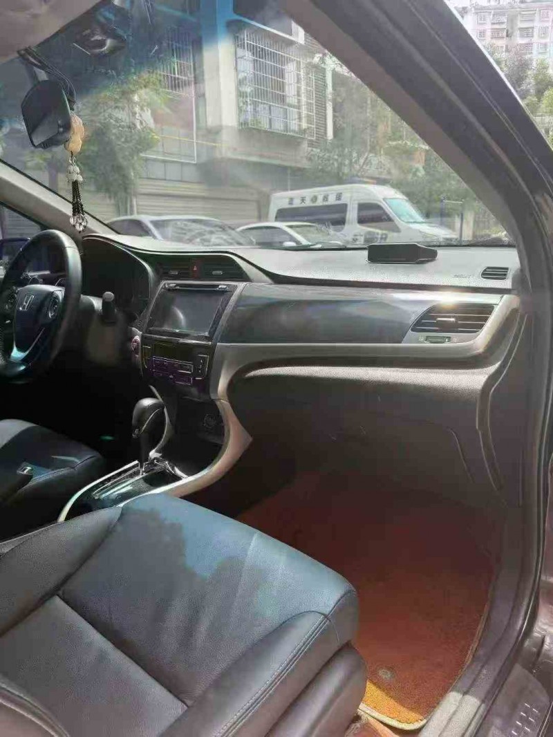 六盘水15年本田凌派6