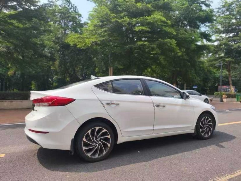 汕头20年现代领动6