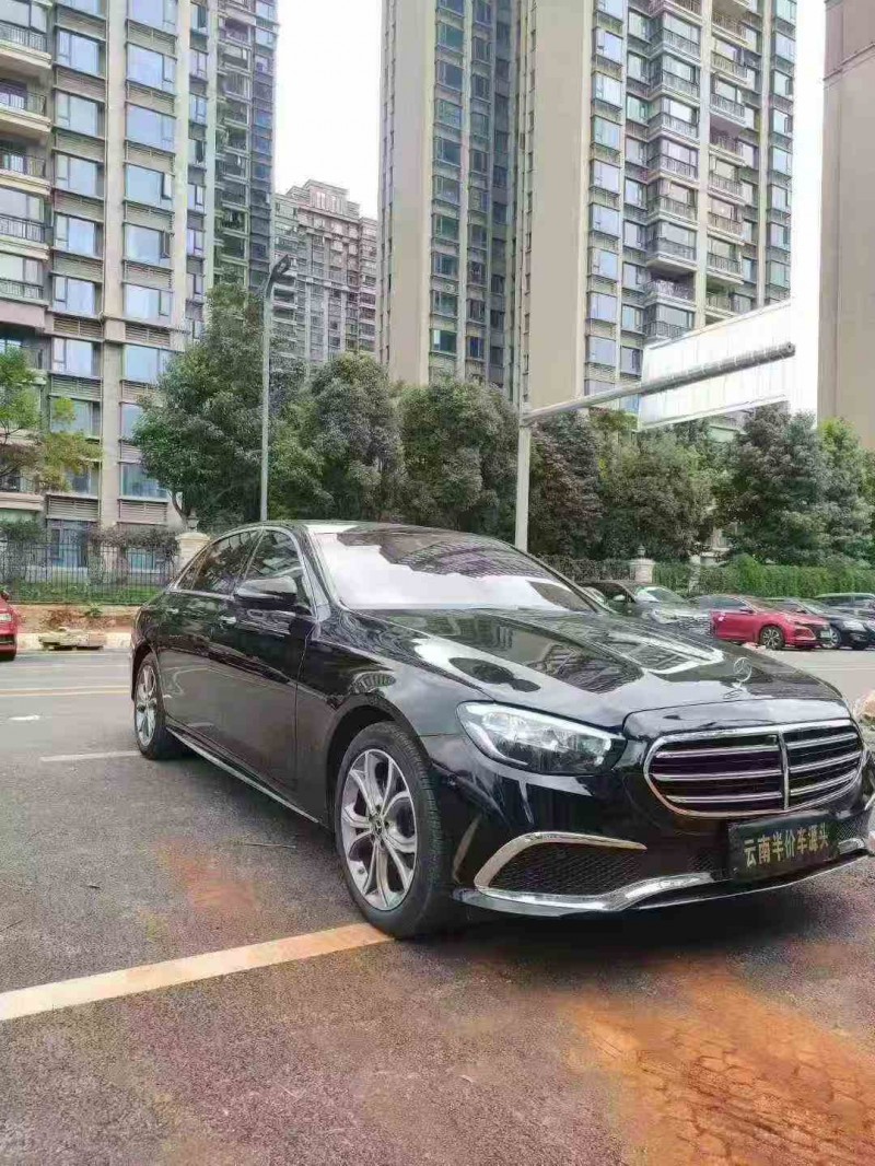 曲靖21年奔驰E8