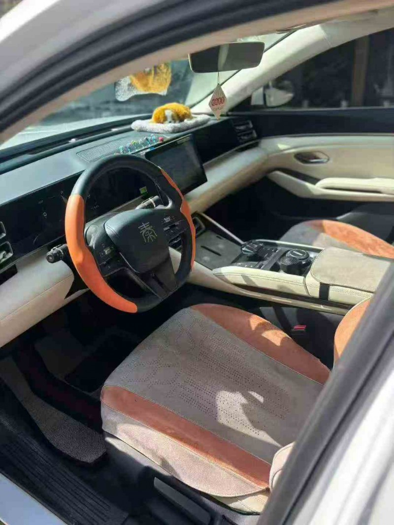 咸阳25年比亚迪秦7