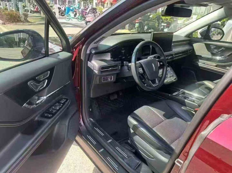 昭通22年林肯冒险家4