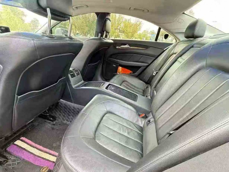 丽江16年奔驰CLS5