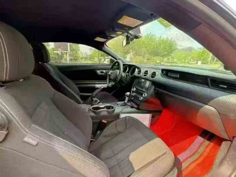 思茅19年福特野马7