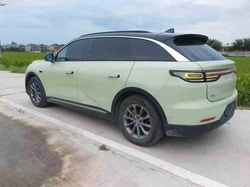 嘉兴22年零跑汽车C117