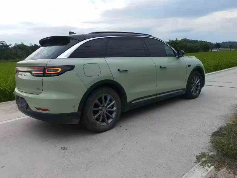 嘉兴22年零跑汽车C119