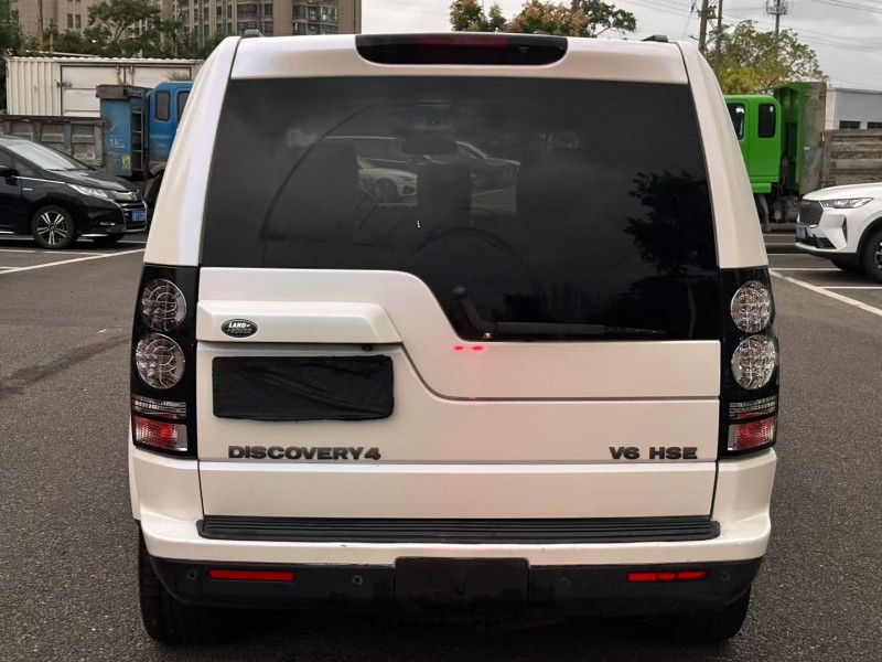 温州11年路虎发现4