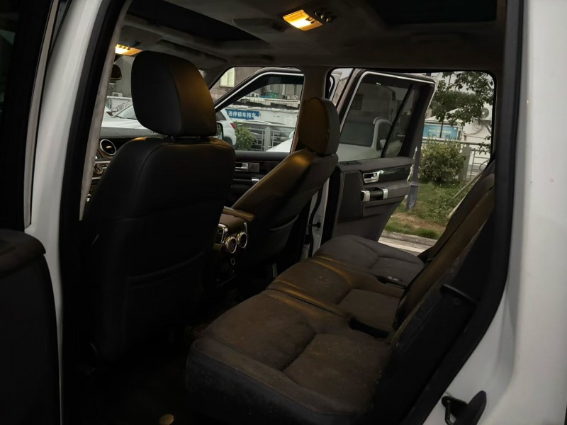 温州11年路虎发现9