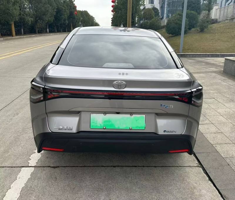 盐城25年丰田BZ3Pro9