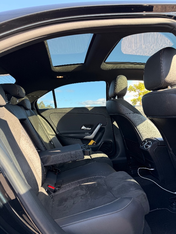 防城港21年奔驰A4