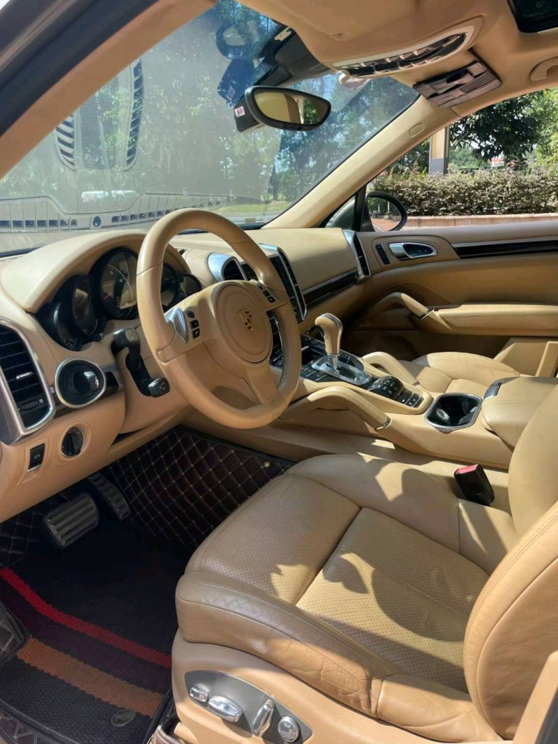 珠海13年保时捷卡宴6