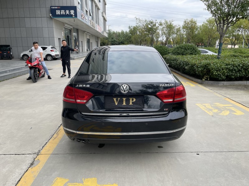 济宁14年大众帕萨特9