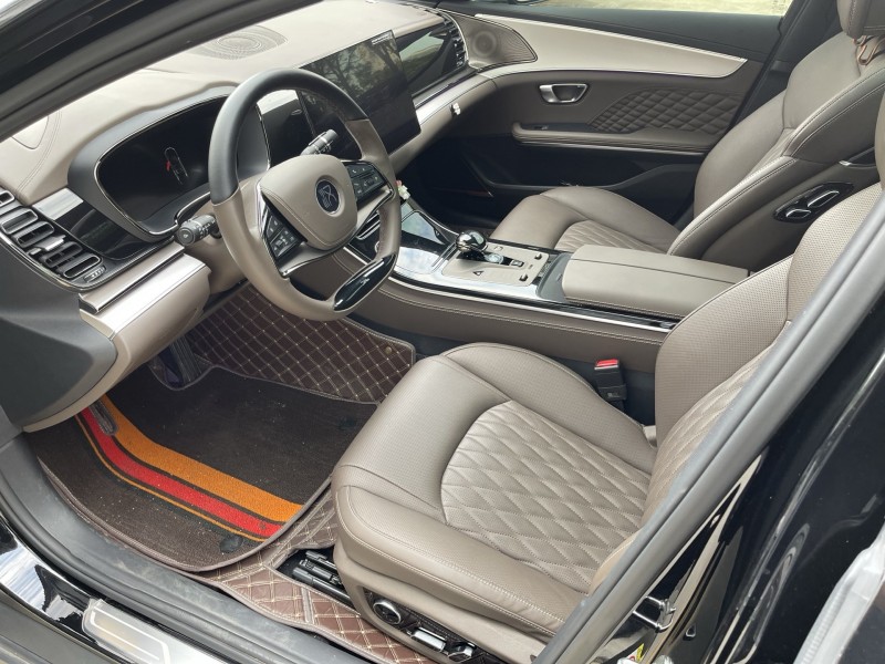 济宁24年比亚迪汉5