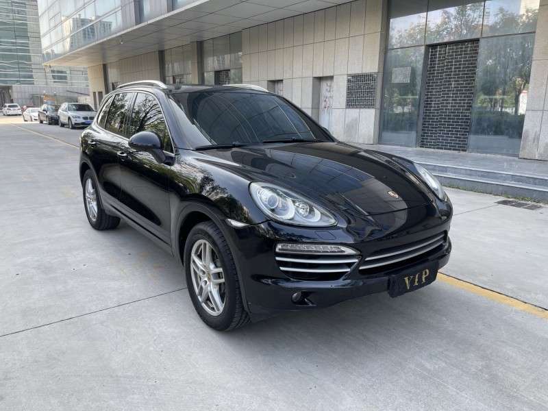 济宁15年保时捷卡宴5