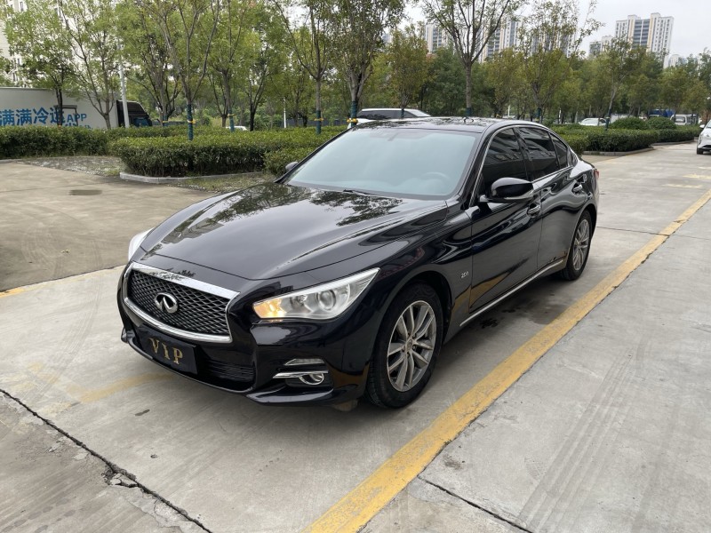 济宁16年英菲尼迪Q50L2