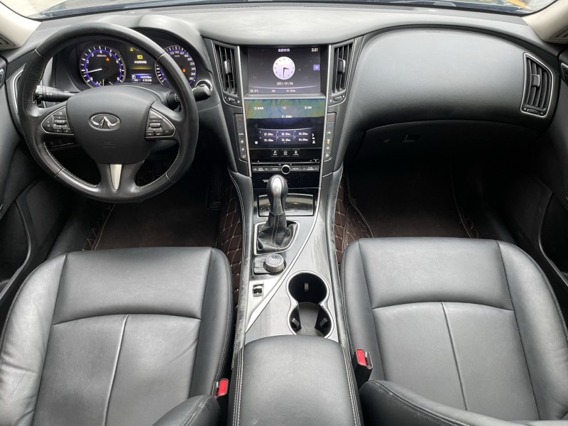 济宁16年英菲尼迪Q50L4