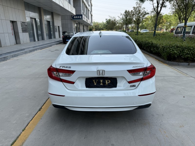 济宁20年本田雅阁8