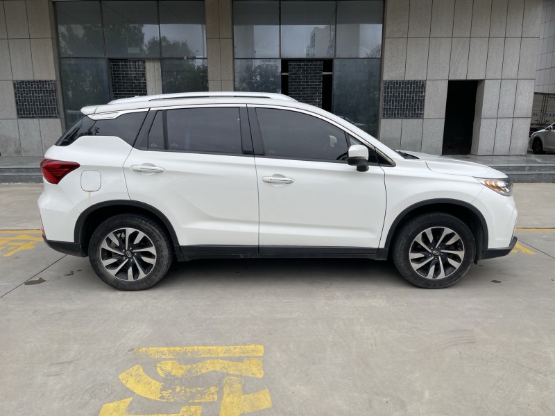 济宁19年传祺GS47