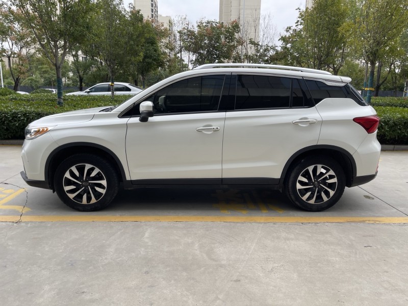 济宁19年传祺GS48